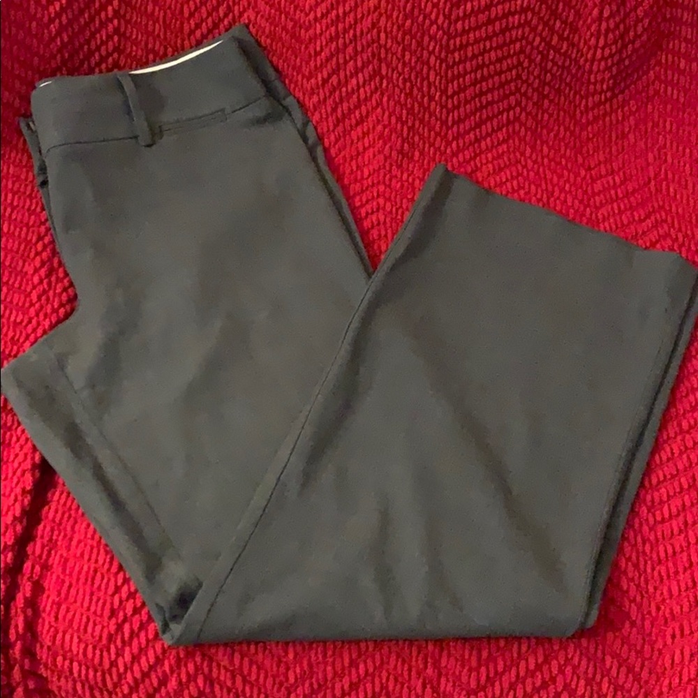 Heather gray women’s LOFT trousers size 10 short